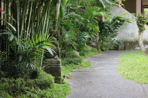 Putri Ayu Cottages Campground/ 
RV Resort in Ubud