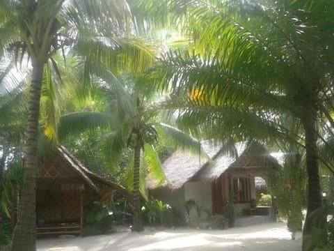 The Bananas Bungalow Resort in Krabi Changwat