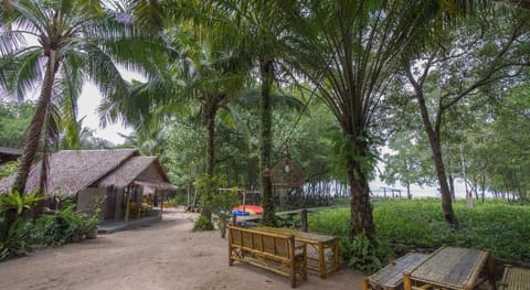 The Bananas Bungalow Resort in Krabi Changwat