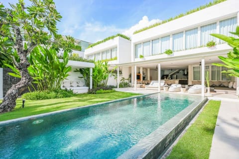 Eden The Residence at The Sea Seminyak Villa in North Kuta