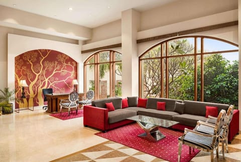 Ramada by Wyndham Jaipur Jaisinghpura Hotel in Jaipur