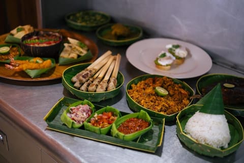 New Starlight Hotel Lovina Campground/
RV Resort in Buleleng