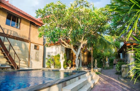 Bungalow No 7 Campground/
RV Resort in Nusapenida