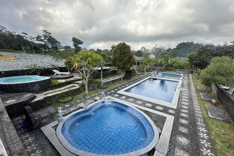 Arlina's Hotel Kintamani Hotel in Karangasem Regency