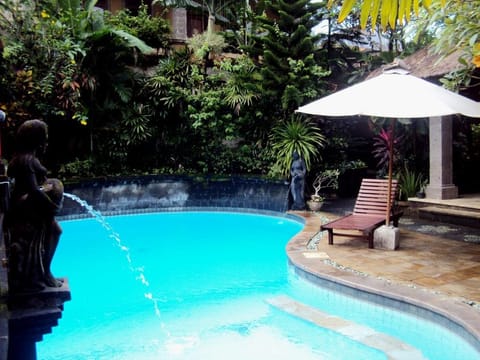 Ellie's Hotel Bed and Breakfast in Kuta Selatan