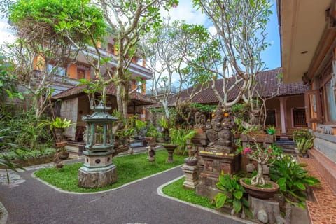 Teba House Ubud by ecommerceloka Bed and Breakfast in Ubud
