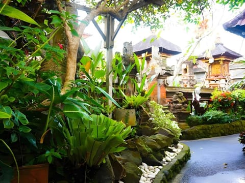 Desak Putu Putra Home Stay Vacation rental in Ubud