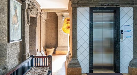 Ammara Legian By Vilarisi - 8 Minute Walk To The Beach Hotel in Kuta