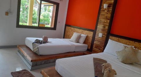 Lanta Emerald Bungalow Hotel in Sala Dan