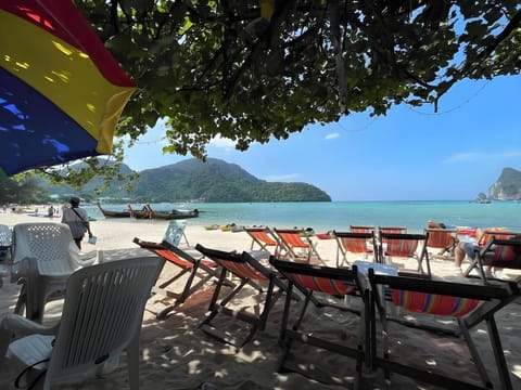 Phi Phi Twin Palms Bungalow Resort in Krabi Changwat