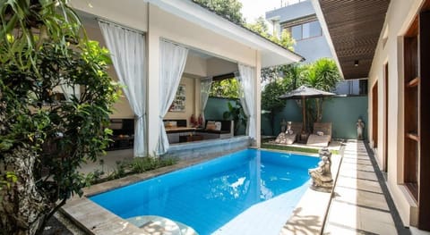 Enigma Bali Villas Hotel in North Kuta