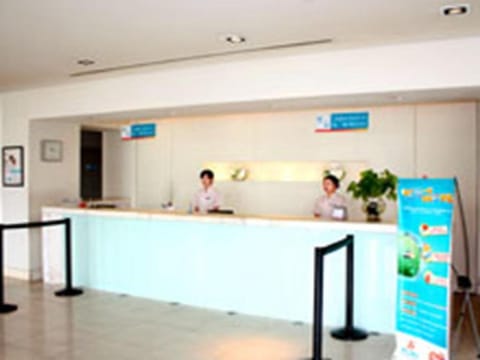 Jinjiang Inn Tianjin Binhai New District Tanggu Metro Station Hotel in Tianjin