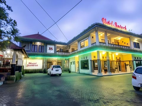 Hotel Sentral Hotel in Buleleng