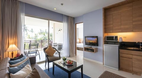 Kantary Beach Hotel Villas & Suites Resort in Khuekkhak
