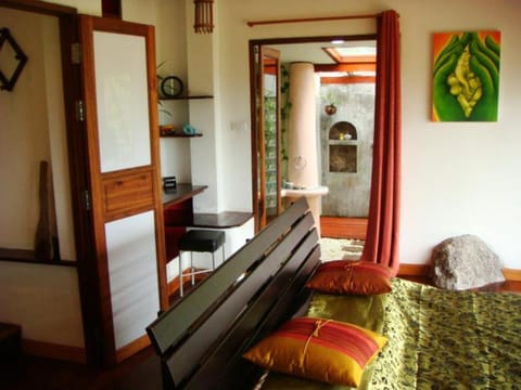 La Cigale Bed and Breakfast in Ko Tao