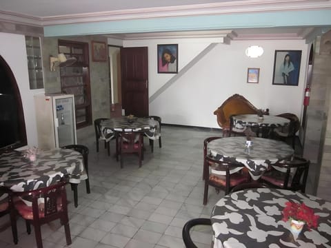 OYO 2580 Hotel Puri Royan Hotel in Denpasar