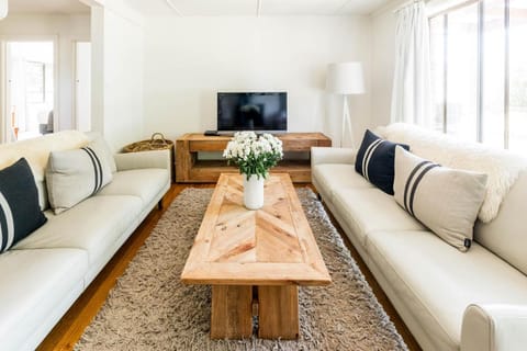 Curringa Farm Farm Stay in Tasmania