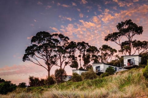 Swansea Beach Chalets Campground/
RV Resort in Tasmania
