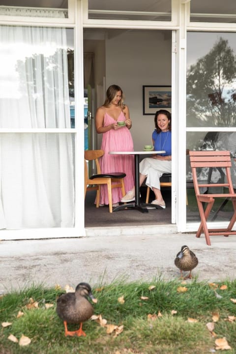 Riverfront Motel & Villas Apartment hotel in Tasmania