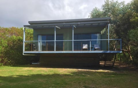 Sandpiper Ocean Cottages Hotel in Tasmania