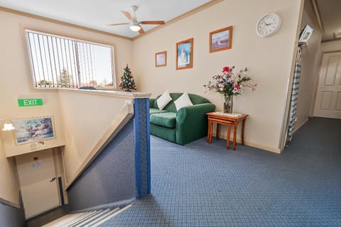 Amoshouse & Swansea Ocean Villas Hotel in Tasmania