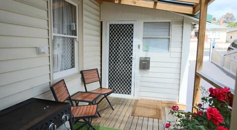 Moonah Central Apartments Hotel in Glenorchy