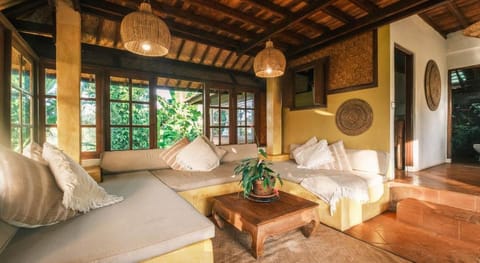 Sarinbuana Eco Lodge Bed and Breakfast in East Selemadeg