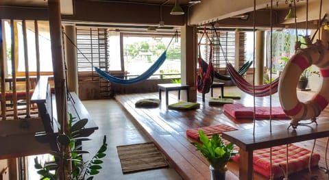 Non La Mer Hostel Hostel in Sala Dan