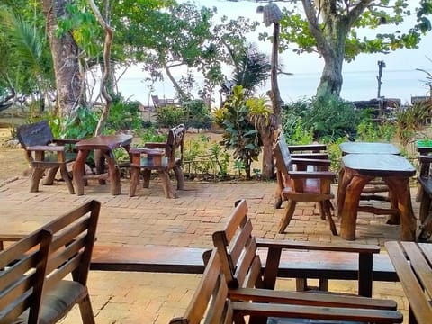 Bonhomie Beach Cottage Campground/
RV Resort in Krabi Changwat