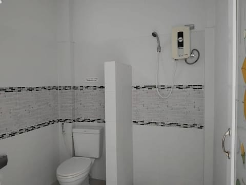 Khaolak Summer House 2 Resort in Khuekkhak