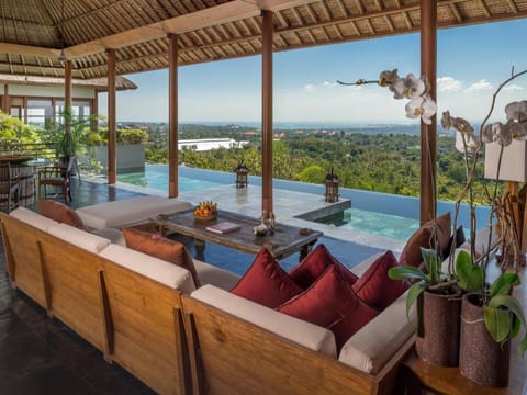 The Longhouse Jimbaran Bali Bed and Breakfast in Kuta Selatan