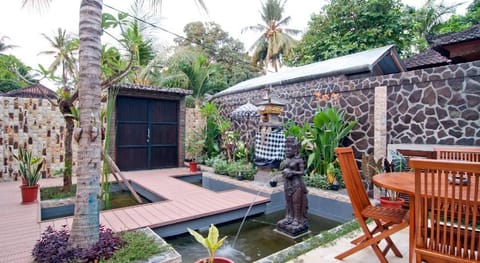 Lovina Oasis Hotel Bed and Breakfast in Buleleng