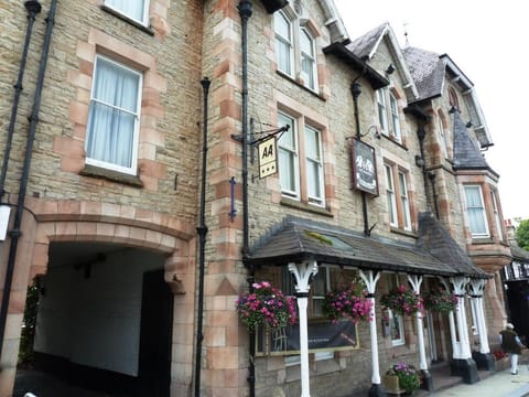 Tufton Arms Hotel Hotel in Moot Hall