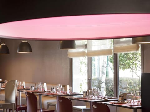 Campanile Clermont Ferrand Nord Riom Hotel in Riom