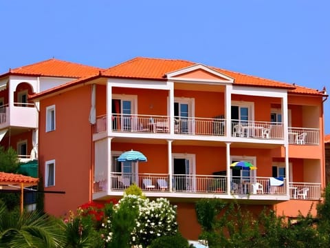 Summer House Studios Hotel in Nikiti