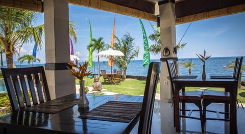 Kelapa Lovina Beach Villa Bed and Breakfast in Buleleng