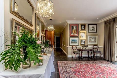 Lemoenkloof Guesthouse Hotel in Cape Town