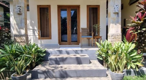 Kirra's Beach House Hotel in Pekutatan