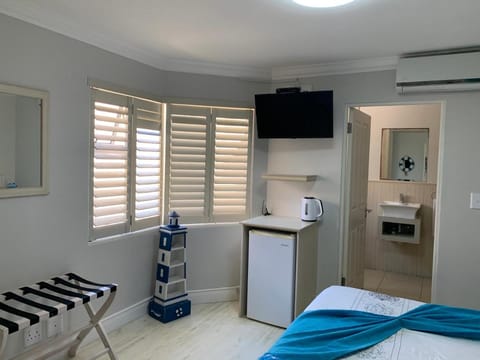 Oceansnest Guest House Bed and Breakfast in Cape Town