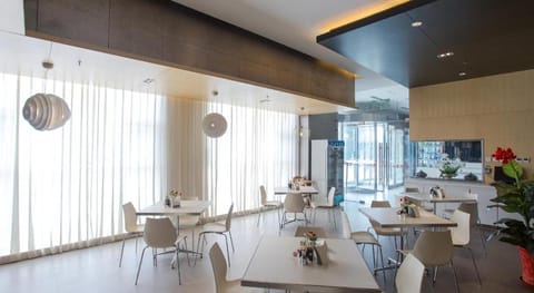 Jinjiang Inn Beijing Wukesong Huanle Mofang Hotel in Beijing