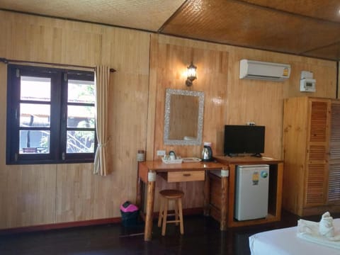 Bow Thong Beach Resort Resort in Ko Tao