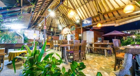 The Dafish Ceningan Campground/ 
RV Resort in Nusapenida