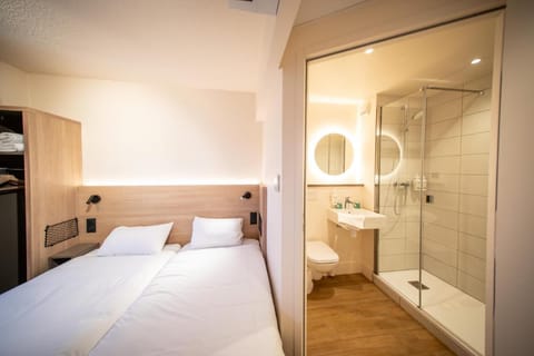 Premiere Classe Annecy Ouest - Cran Gevrier Hotel in Annecy