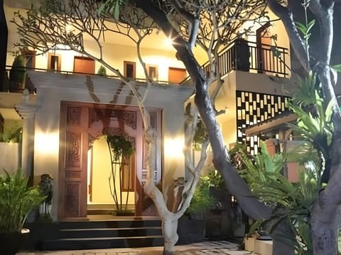 Putri Homestay Vacation rental in Denpasar