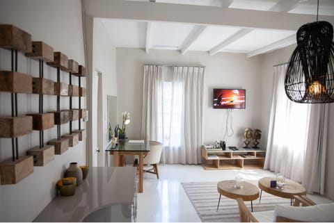 Macaron Boutique Guest House Bed and Breakfast in Franschhoek