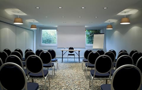 Kyriad Lille Est - Villeneuve d'Ascq Hotel in Villeneuve-d'Ascq