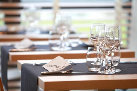 The Originals City, L'Haut' Aile, Coquelles-Calais Tunnel s/Manche L'HAUTAILE Hotel in Hauts-de-France