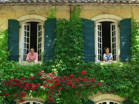 B&B Domaine de Rhodes Bed and Breakfast in Villeneuve-lès-Avignon