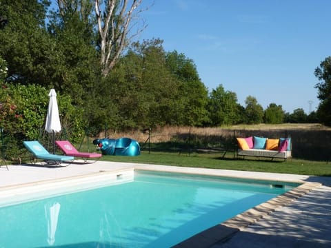 B&B Domaine de Rhodes Bed and Breakfast in Villeneuve-lès-Avignon