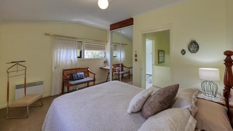 Birchwood on the River - Devonport, Tasmania - Self-Contained and Self-Catering Accommodation Apartment in Devonport